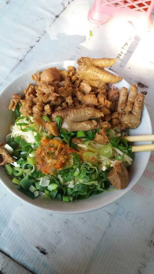 Mie Ayam Pangsit Sida Lancar. 1