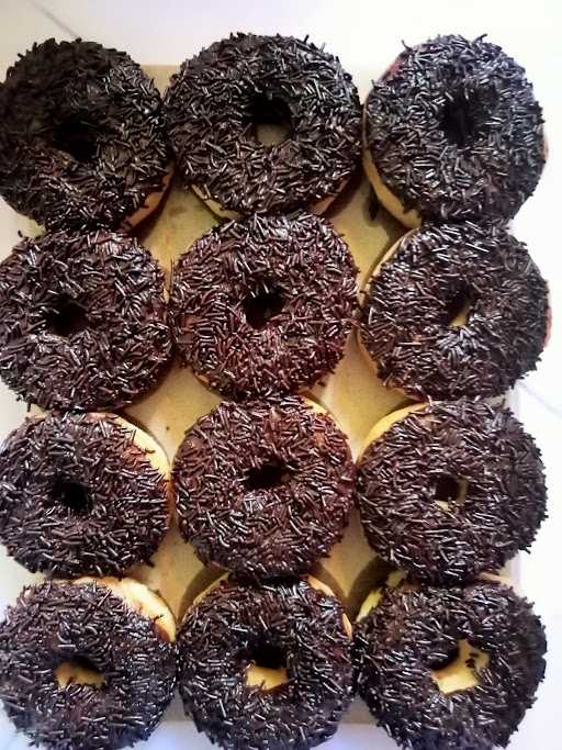 Dede Donuts 1