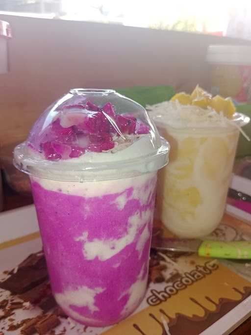 Geray Karput Smoothies 3