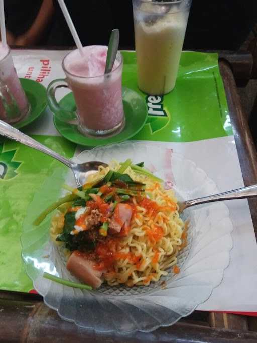 Cafe Susu Putri Bumi 3