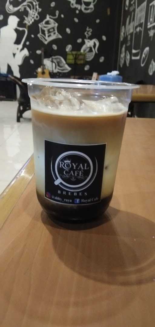 Royal Cafe 10