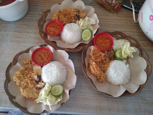 Ayam Geprek Chinot 1