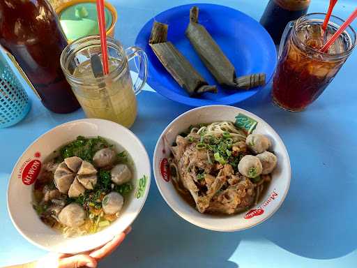 Bakso & Mi Ayam Pengkolan Limbangan 8