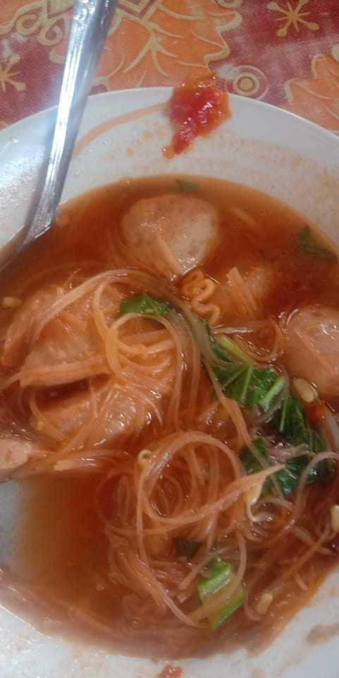 Bakso & Mi Ayam Pengkolan Limbangan 6