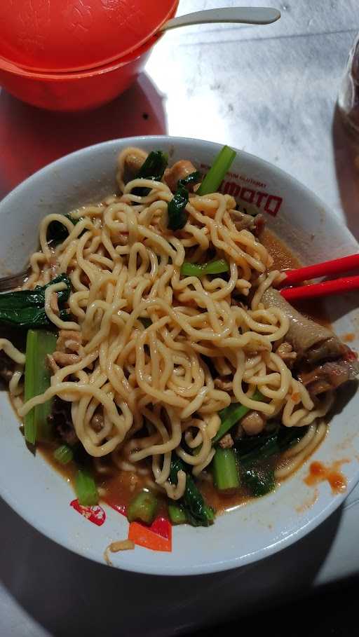 Bakso & Mi Ayam Pengkolan Limbangan 3