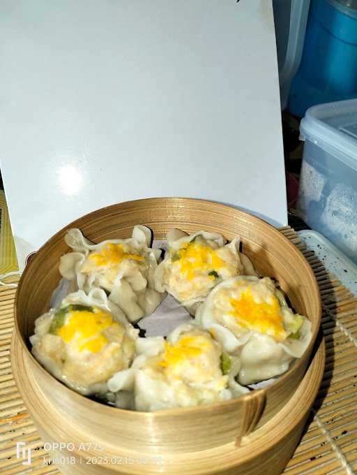 D'Laras Dimsum & Sushi 6