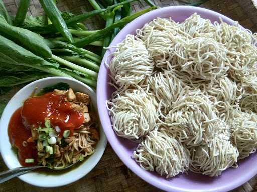 Mie Ayam Loncat Brebes 10