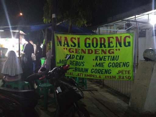 Nasi Goreng Gendeng 8