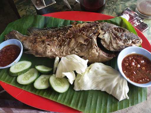 Rumah Makan Lesehan Nur Anisa 9