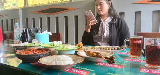 Warung Makan Blengong Goreng Ibu Sairoh 1