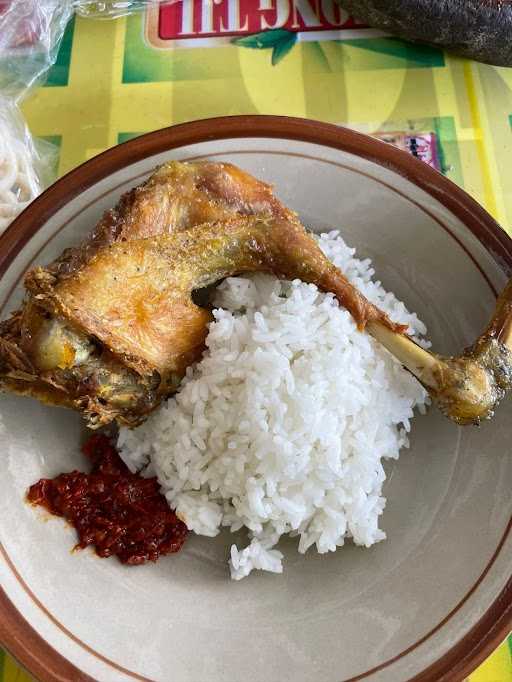 Warung Makan Blengong Goreng Ibu Sairoh 9