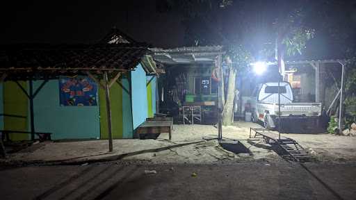 Warung Makan Emi 4