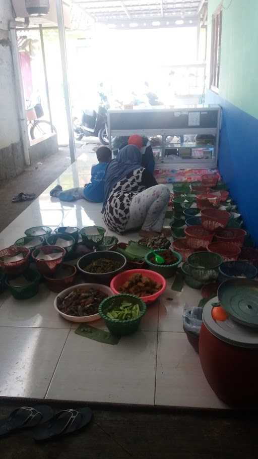 Warung Makan Ibu. Hj. Robiah 5