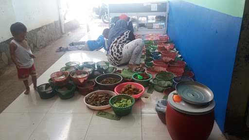 Warung Makan Ibu. Hj. Robiah 3