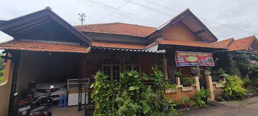 Warung Soto Mbok_Ndhut 1