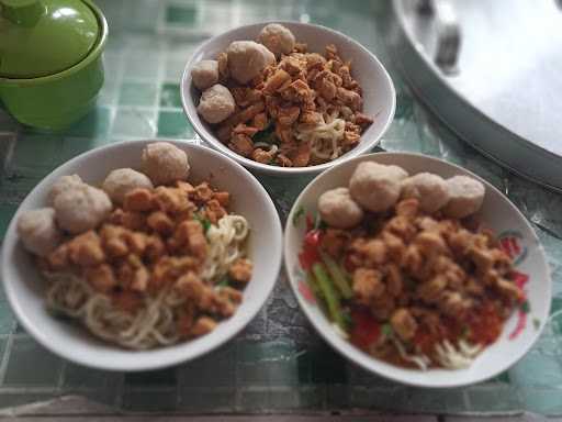 Mie Bakso Ogem 1