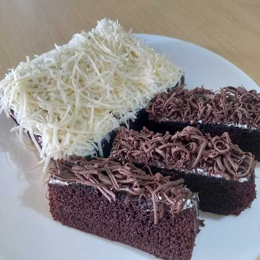 Toko Kue Cintarasa Buayan 5