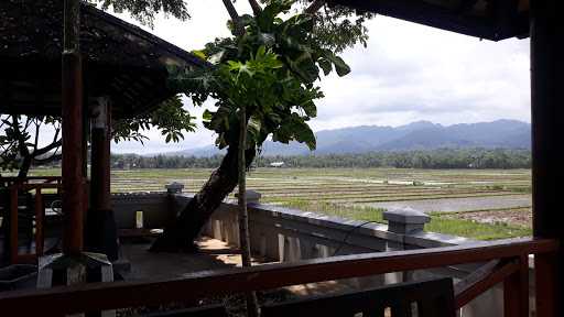 Saung Spbu Jatiroto 5