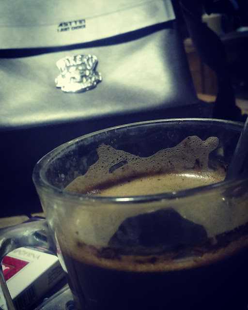 Garasi Coffee Shop 6