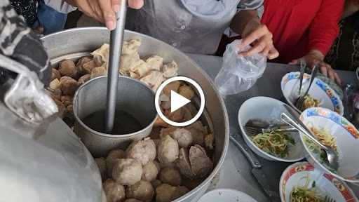 Depot J & J Jaya (Pak San) - Bakso Stella Maris 1