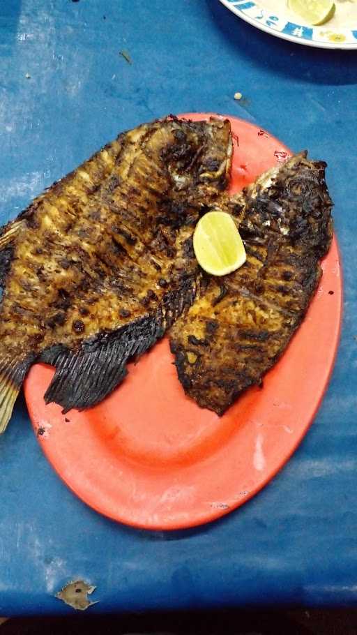 Ikan Bakar Khas Sulawesi 3