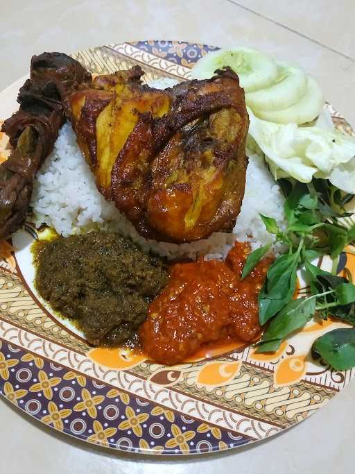 Nasi Bebek & Ayam Goreng 1