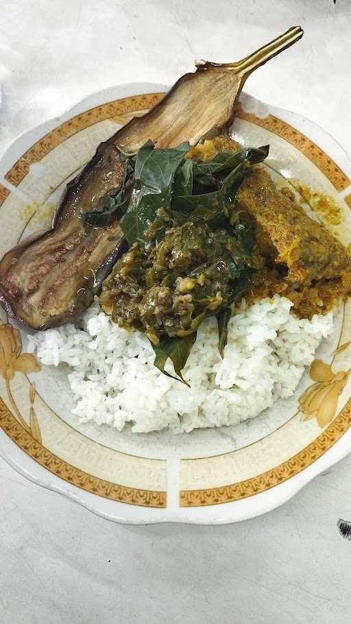 Warung Nasi Padang Goyang Lidah 3