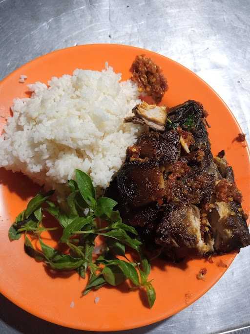 Rica Rica Bebek & Ayam Sautpradathu 9