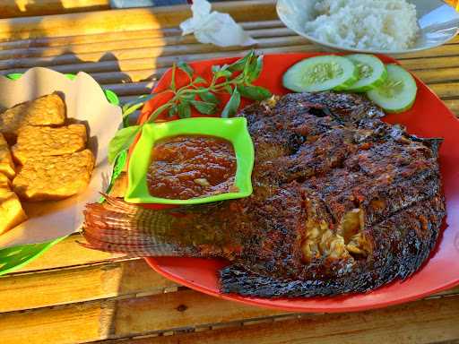 Ikan Bakar Nur Lestari 8