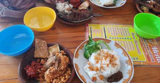 Sego Sambel Pak Yoyok & Ayam Geprek Mr Yoyok 7