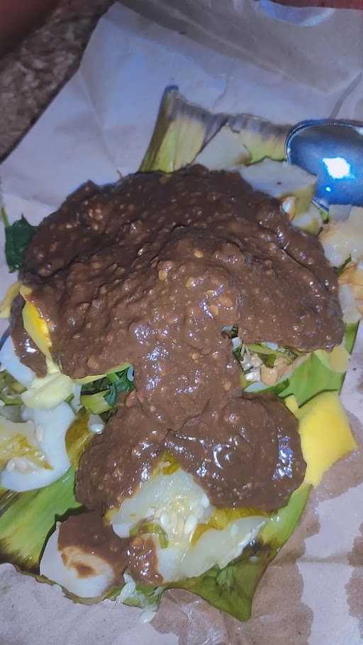 Warung Rujak Bu Dilem 7