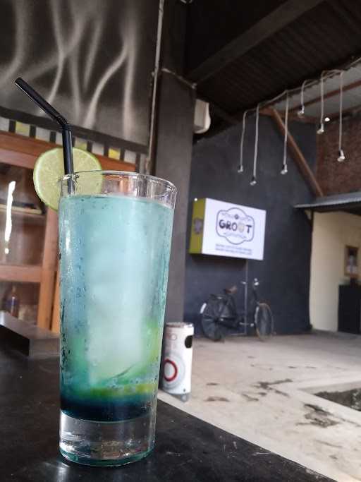 Kedai Biru Daun 8