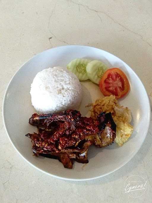 Bebek Garang Resto 3