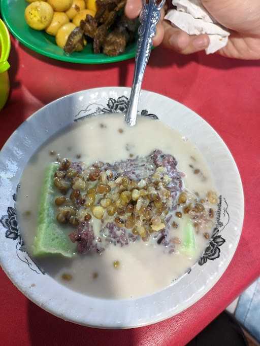 Bubur Ayam Depan Pim 5