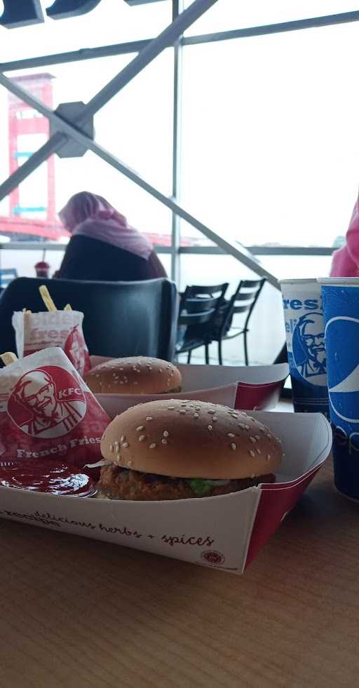 KFC - Dermaga Point Palembang 8