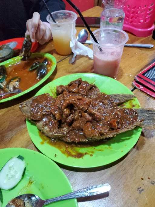 Meika Sambal Steak Dan Seafood 1