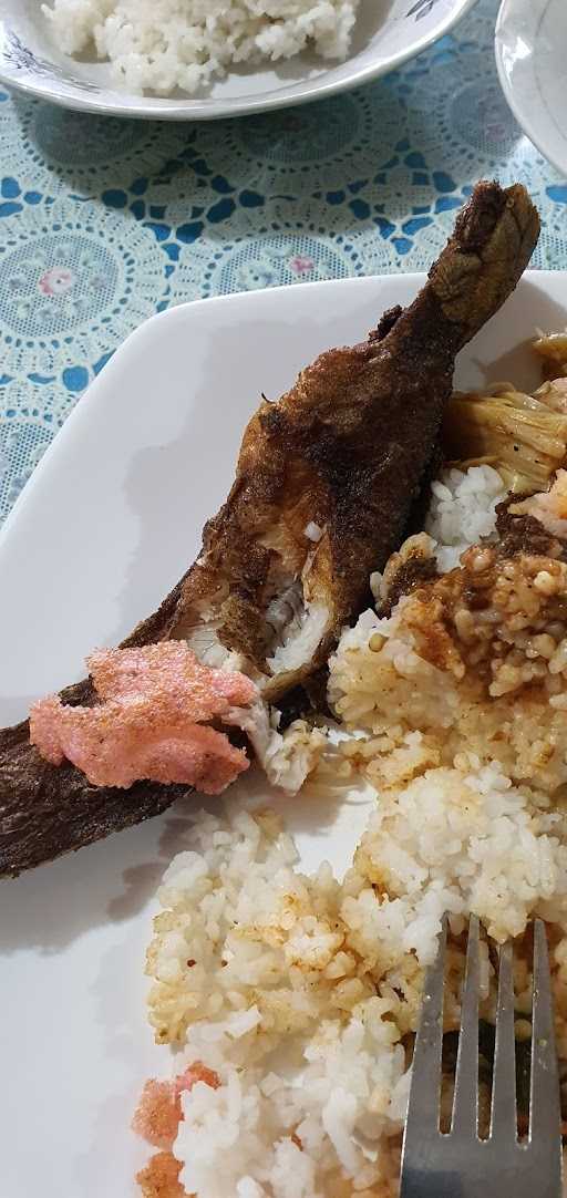 Rumah Makan Murah Meriah 5