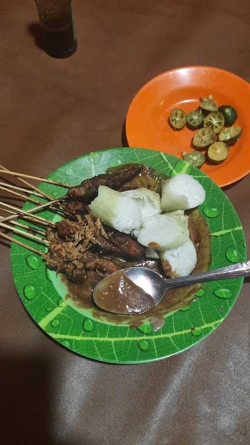 Sate Madura Simpang Aeki 4