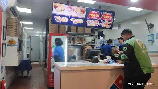 Domino'S Pizza 9