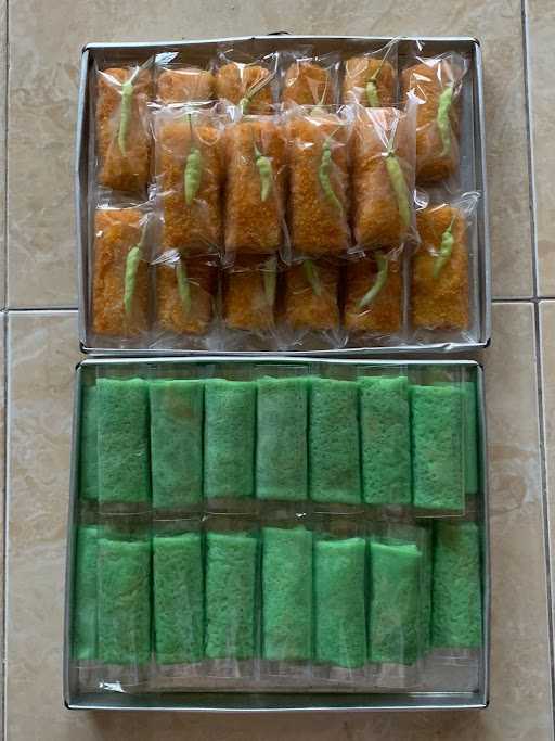 Kartinie Kue Basah 4