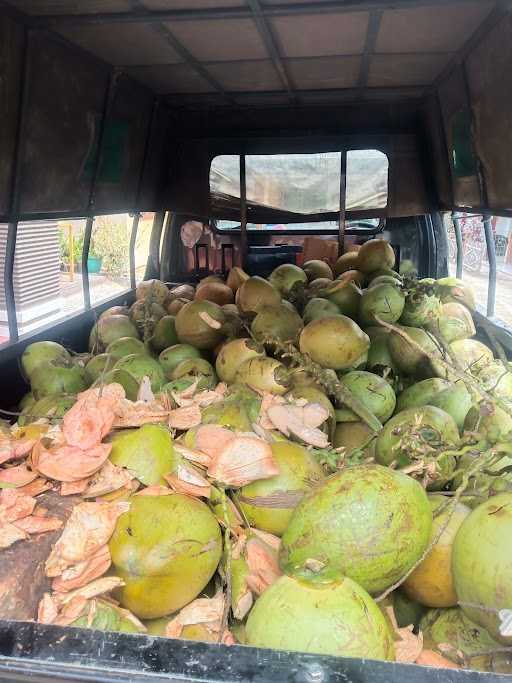 Es Kelapa Muda Ijo / Wulung 3