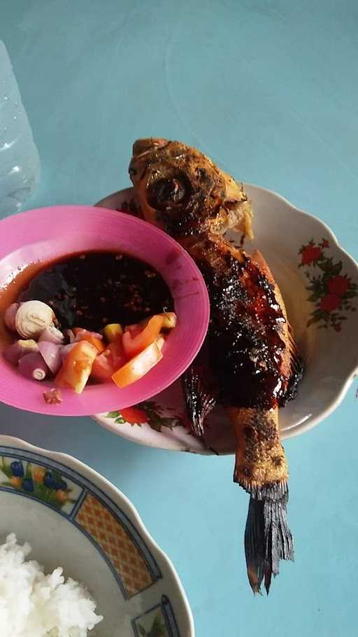 Ikan Bakar Paijah 8