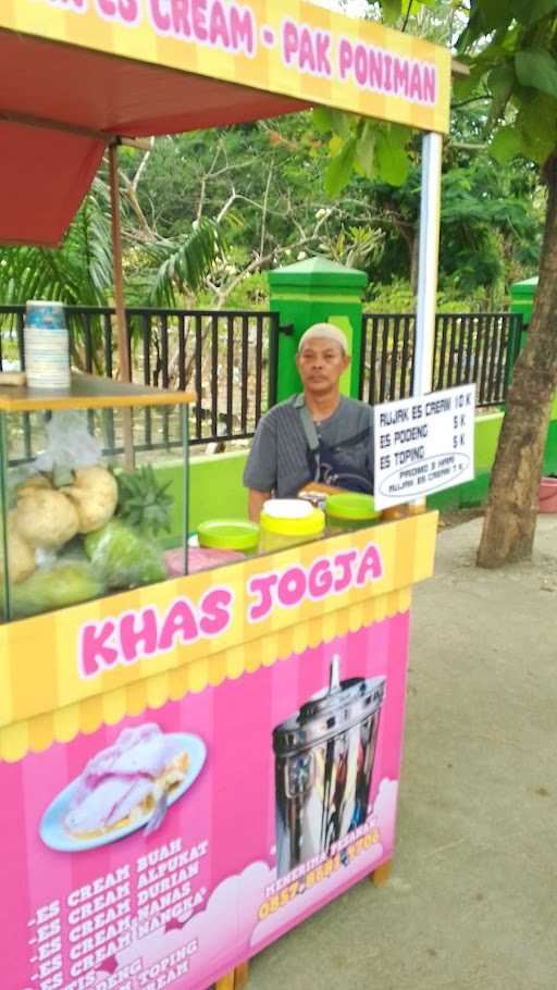 Rujak Ice Cream Bapak Poniman 5