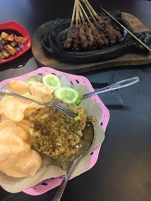 Rumah Makan Sate Kambing D'Virzha 3