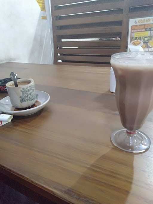 Kedai Kopi Pojok Cikitsu 3