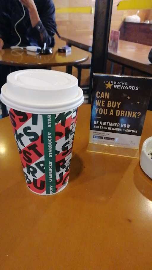 Starbucks - Hang Nadim International Airport Batam 10