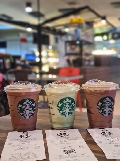 Starbucks - Hang Nadim International Airport Batam 7