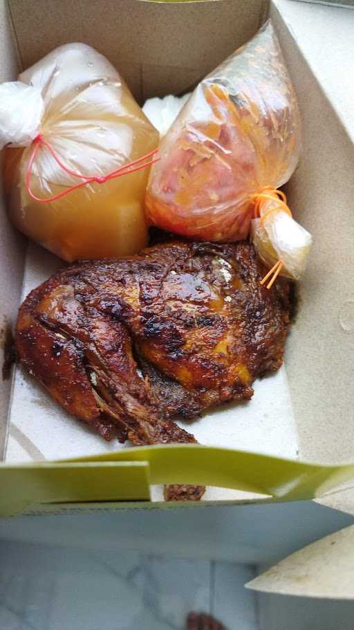 Ayam Bakar Taliwang Botania 1