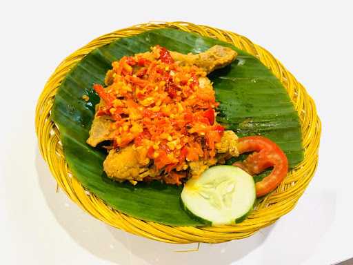 Ayam Penyet Nyonya 7