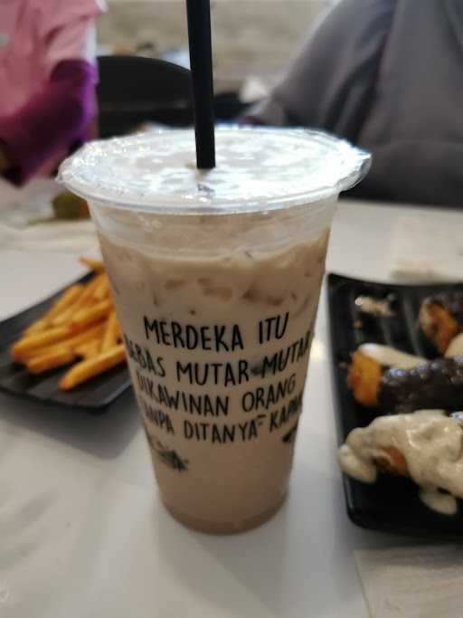 Jomtea Botania 1